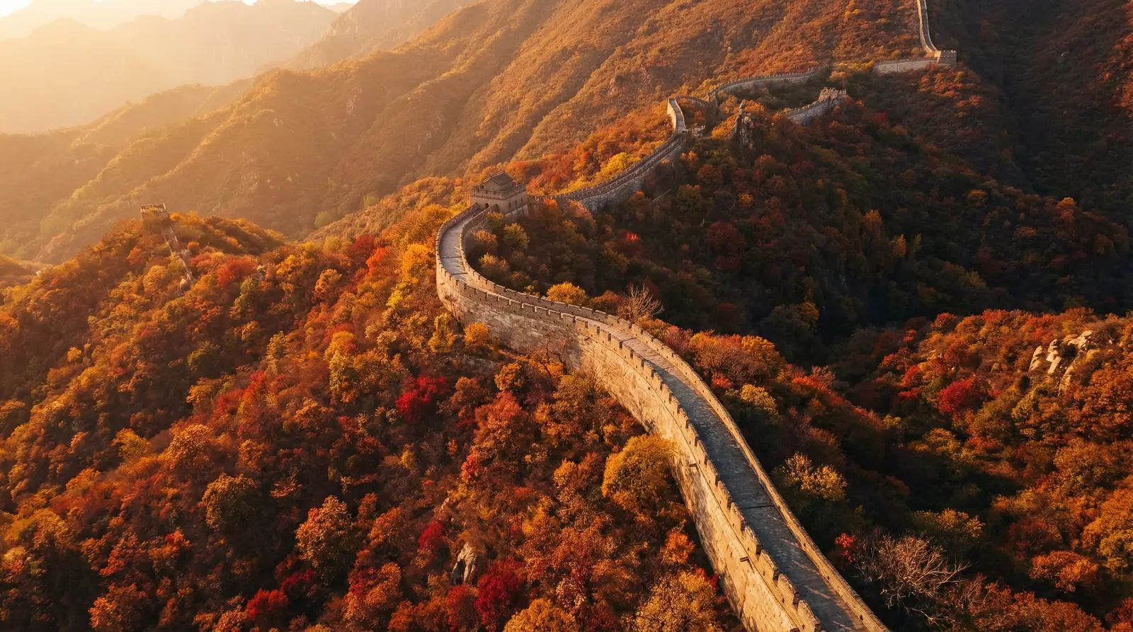 手机久草视频分类在线观看 秋日长城航拍全景